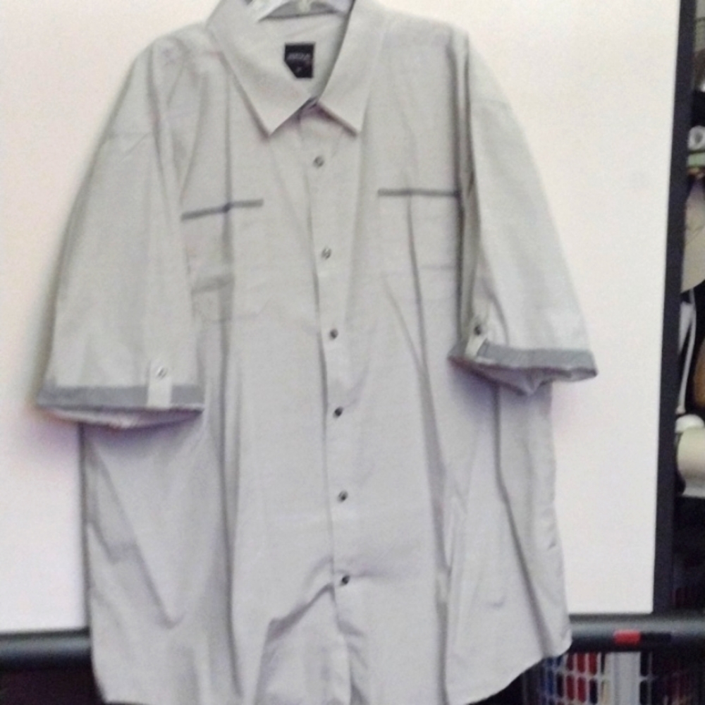 Vertical Sport 5XL Button Up.  new, no flaws